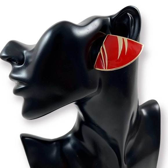 Vintage large red and gold enamel triangle earrings - Picture 5 of 11